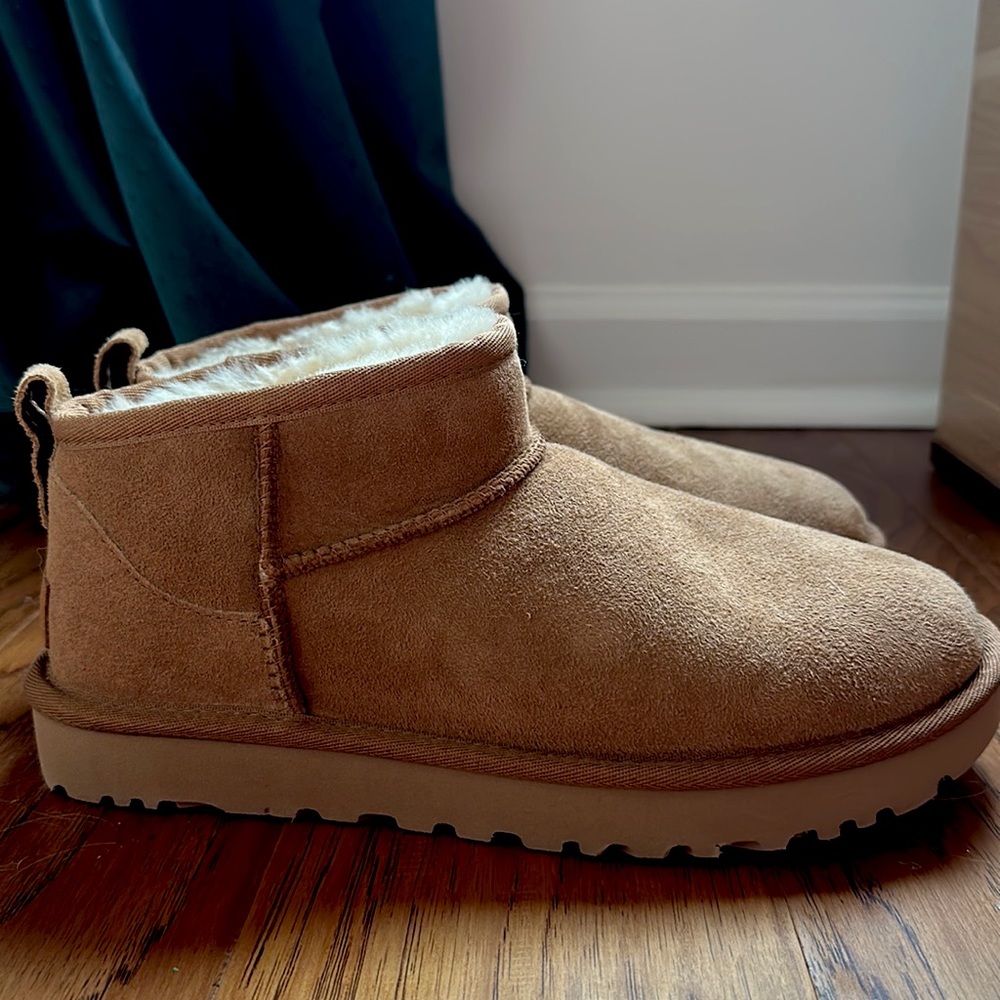Ultra mini Uggs